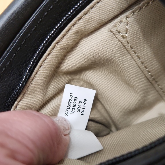 Banana Republic Bow Clutch Wallet Leather Black - Picture 14 of 15